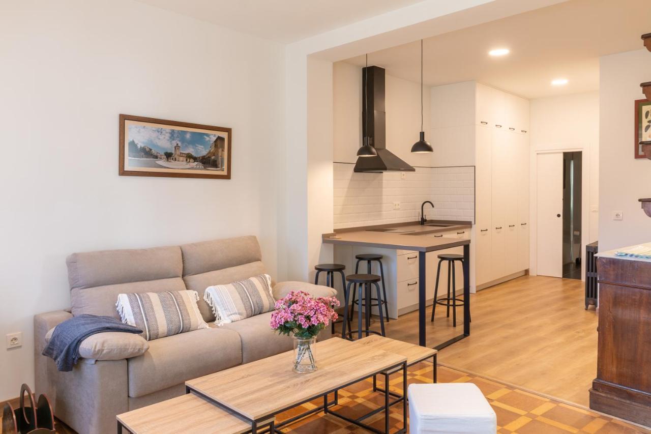 Apartamento Turistico 'Botica Moro' โบญาร์ ภายนอก รูปภาพ